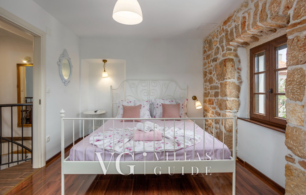 Villa Verde Oliva Residence with pool Bedroom