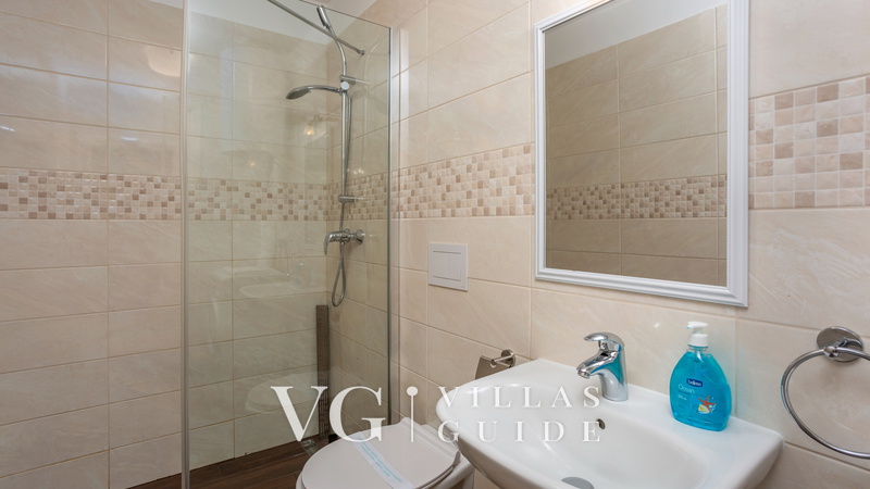 Villa Verde Oliva Residence with pool Bagno