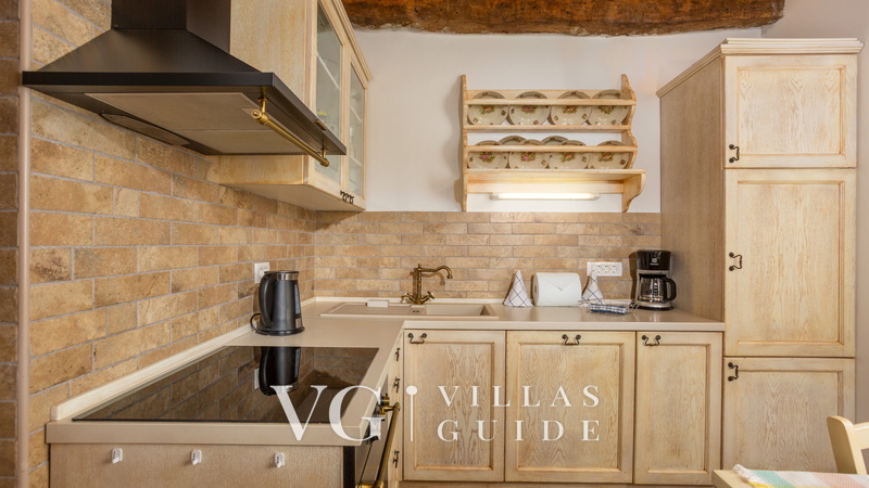 Villa Verde Oliva Residence with pool Cucina