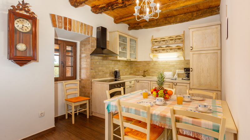 Villa Verde Oliva Residence with pool