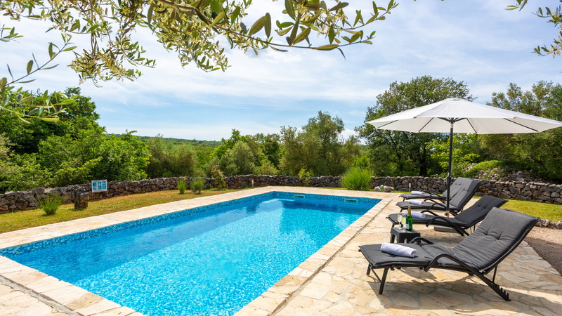 Villa Verde Oliva Residence with pool