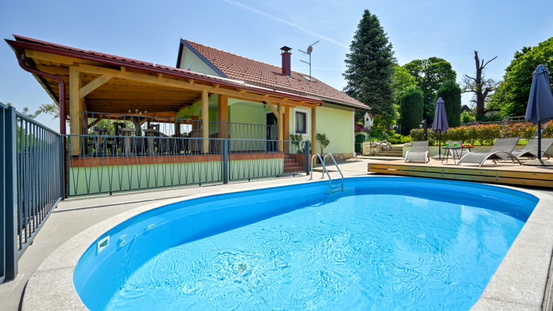 Villa Magic