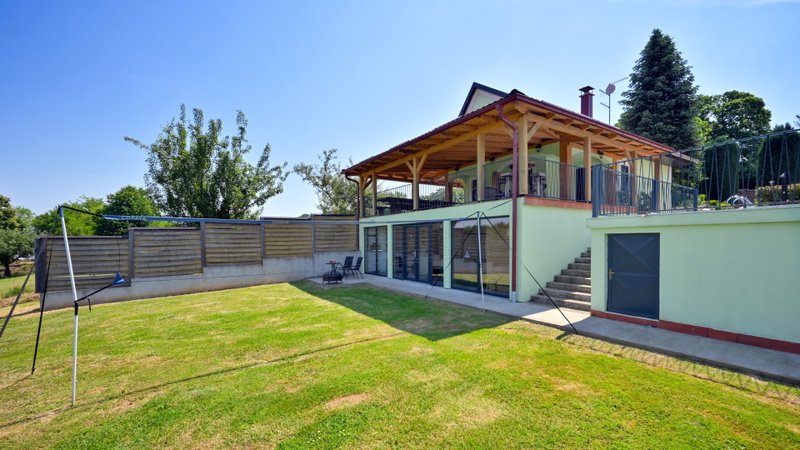 Villa Magic
