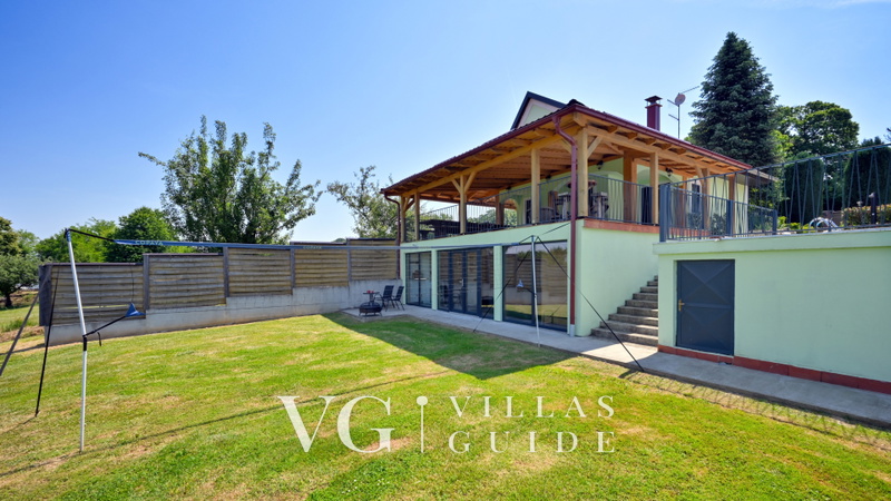 Villa Magic