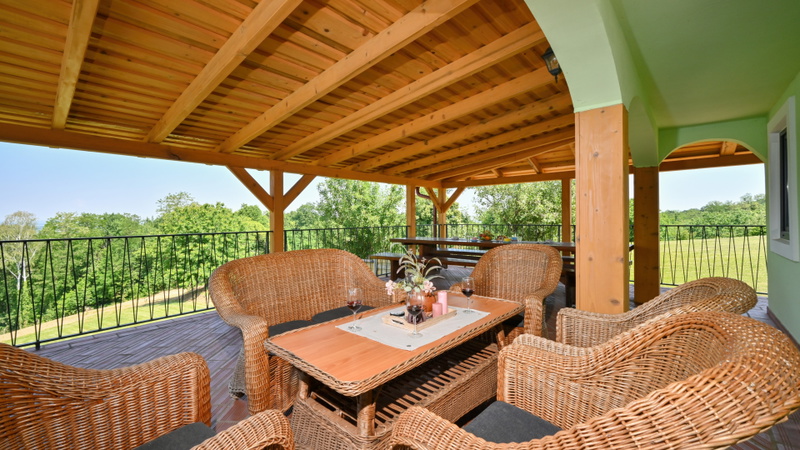 Villa Magic