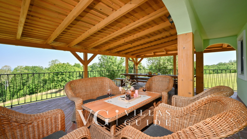 Villa Magic