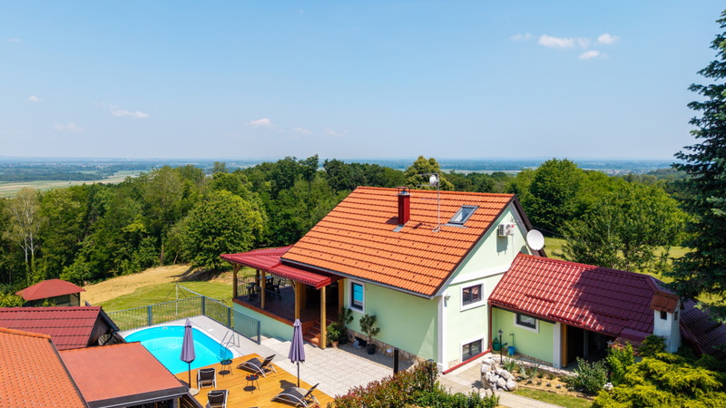 Villa Magic