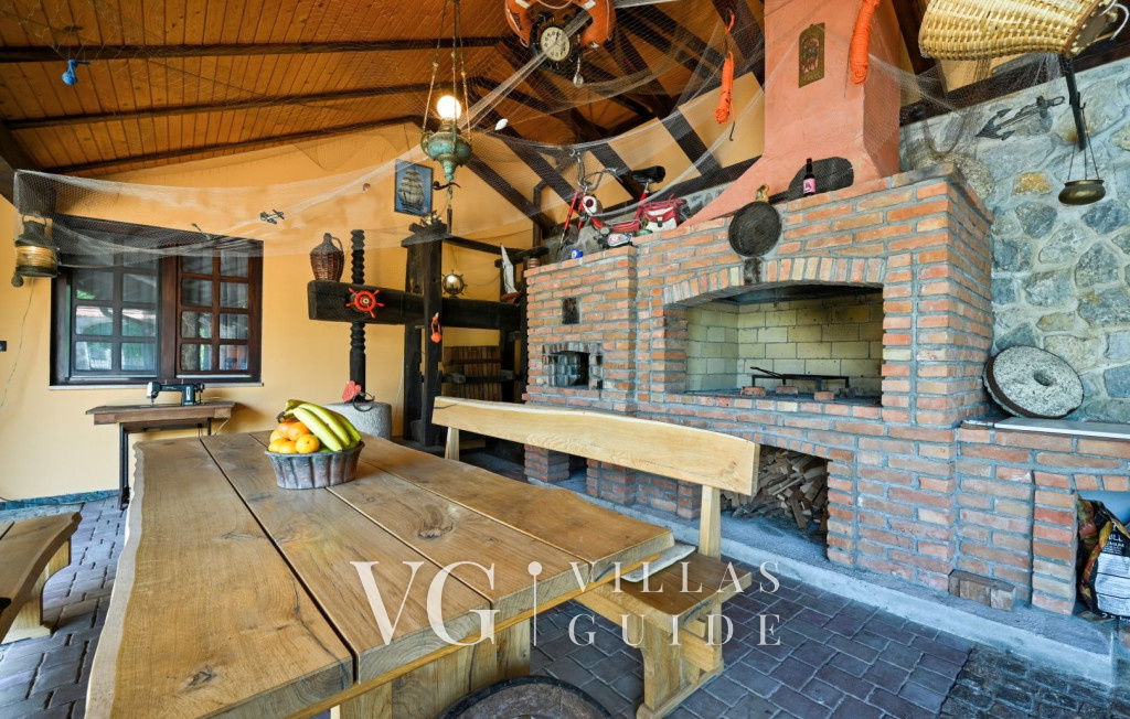 Villa Requiem Additional content