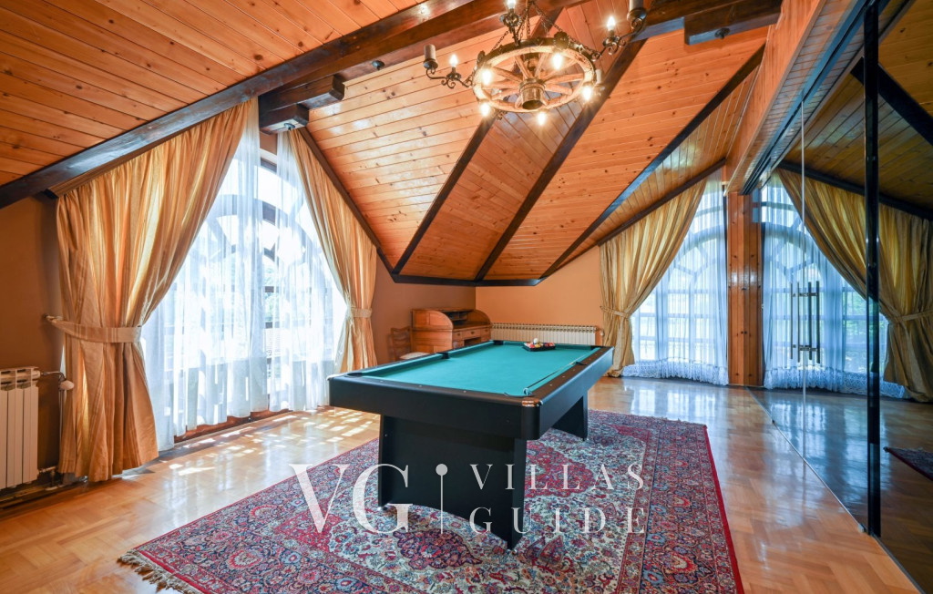 Villa Requiem Additional content