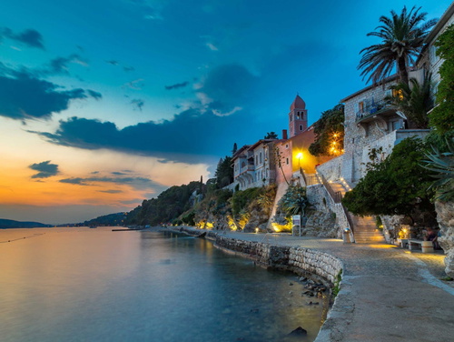 Holiday Home Capella -pet friendly&80m from the sea- Island of Rab