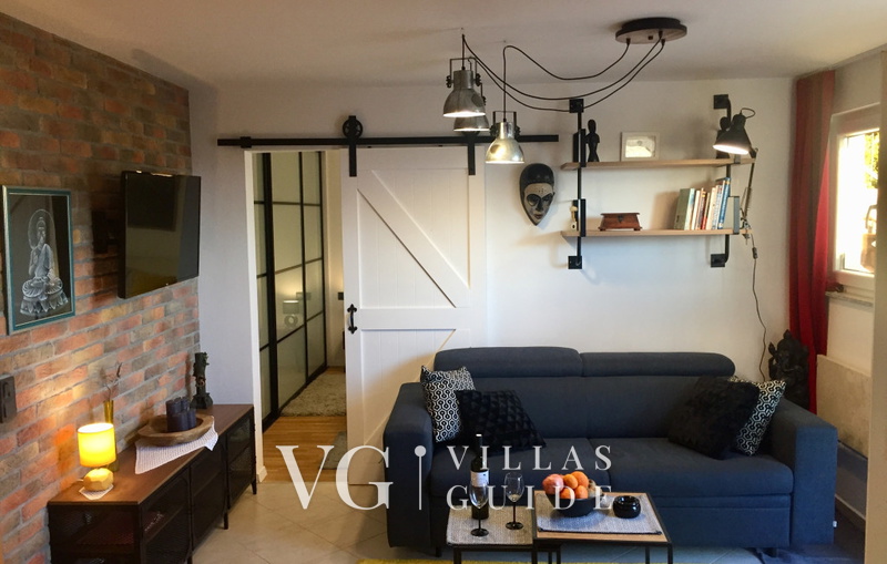 Holiday Home Capella -pet friendly&80m from the sea- Island of Rab Garten und Außenbereich