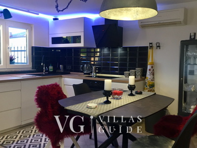 Holiday Home Capella -pet friendly&80m from the sea- Island of Rab