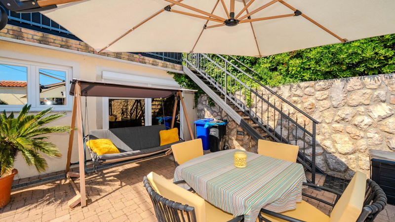 Holiday Home Capella -pet friendly&80m from the sea- Island of Rab