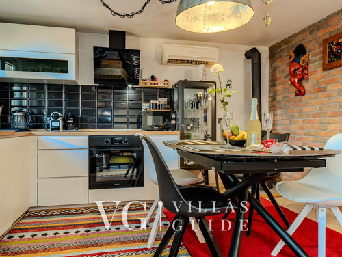 Holiday Home Capella -pet friendly&80m from the sea- Island of Rab