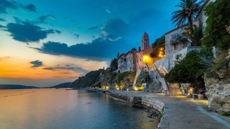 Holiday Home Capella -pet friendly&80m from the sea- Island of Rab