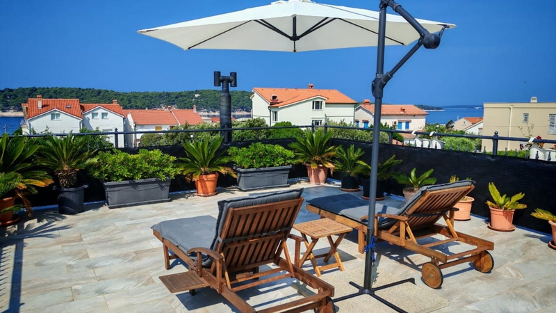 Holiday Home Capella -pet friendly&80m from the sea- Island of Rab