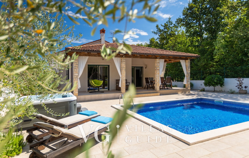 Villa LeDa Dvorište i vanjski dio objekta