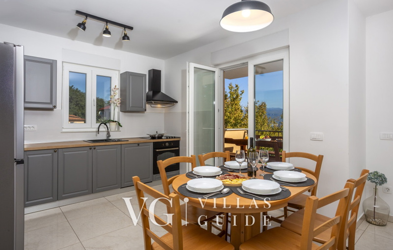 Villa Magriž with pool- Island Krk Küche