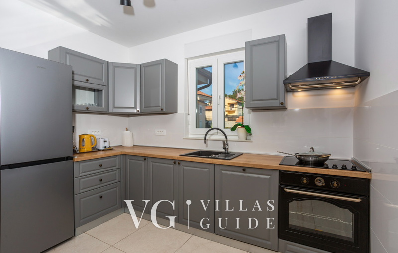 Villa Magriž with pool- Island Krk Küche