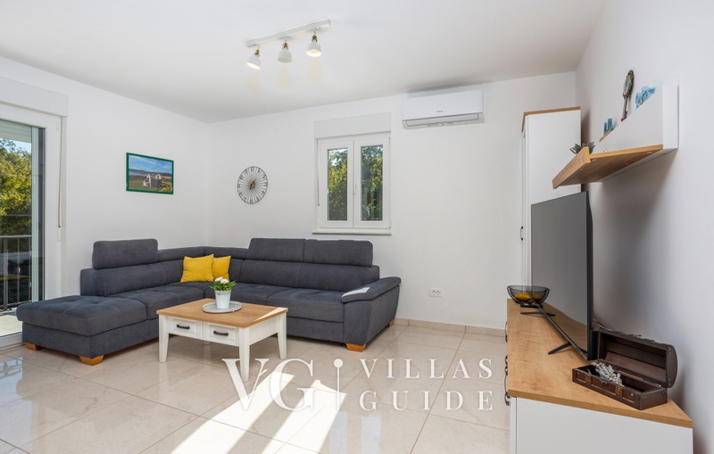 Villa Magriž with pool- Island Krk Wohnzimmer