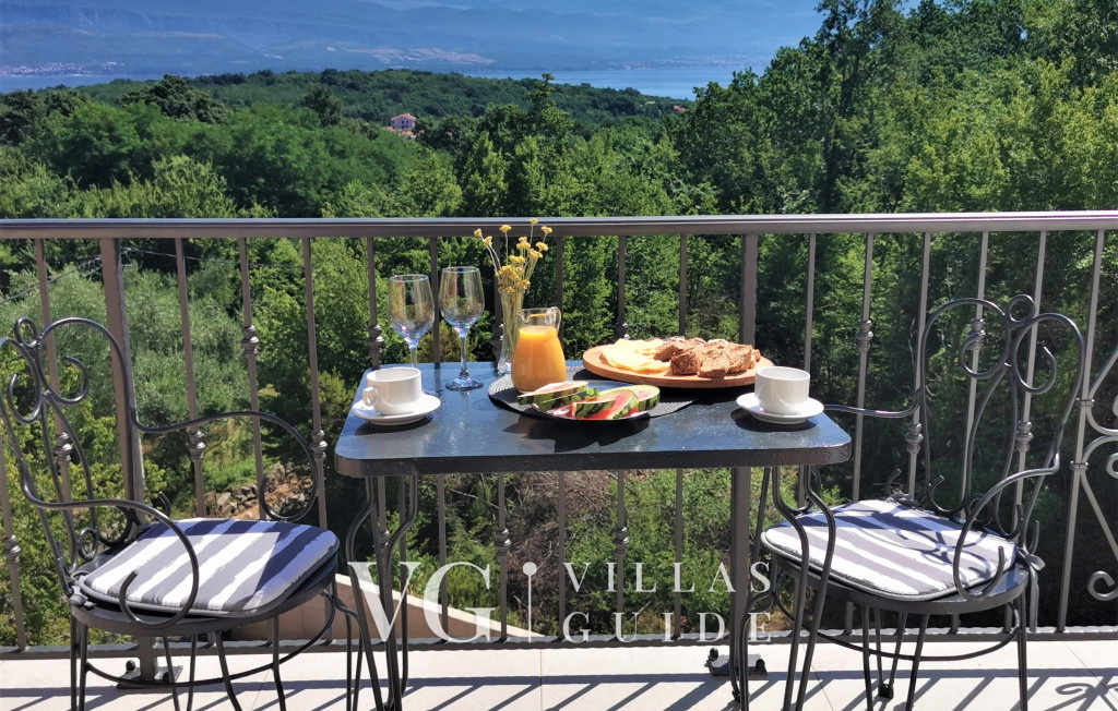 Villa Magriž with pool- Island Krk Garten und Außenbereich