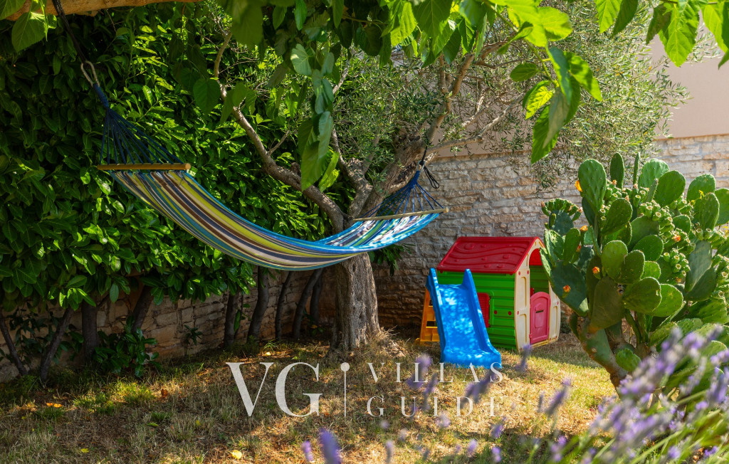 Villa RIA Additional content