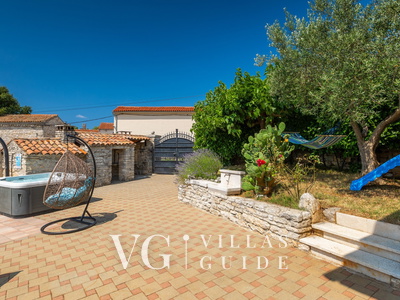 Villa RIA Additional content