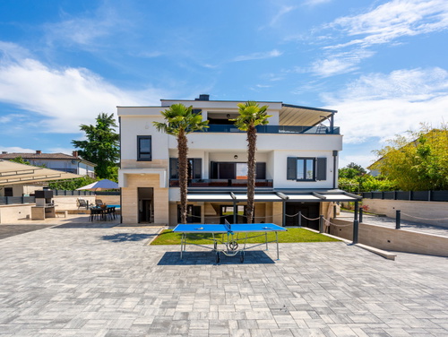 Apartment Estate 2 - Island Krk