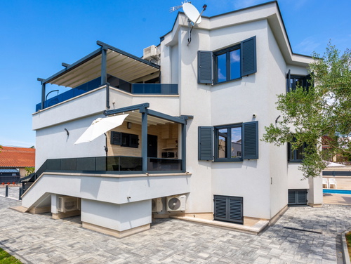 Apartment Estate 2 - Island Krk