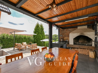 Villa Mila Garden and property exterior