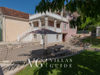 Villa Katarina - Makarska-Glavina Donja Dvorište i vanjski dio objekta