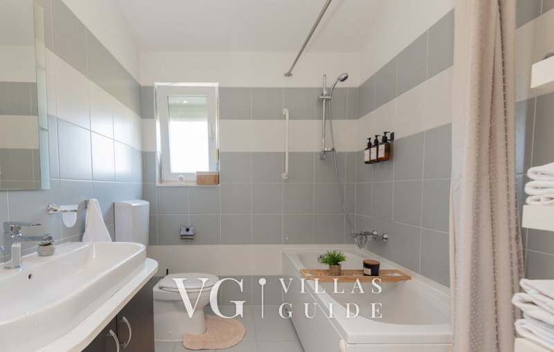 Family Dream Dalmatia - Split-Košute Bathroom