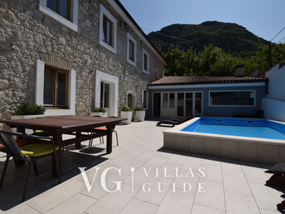 Villa Elefant Garten und Außenbereich