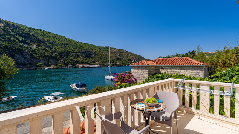 Villa Dadić Garden and property exterior