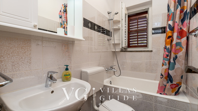 Villa Dadić Bathroom