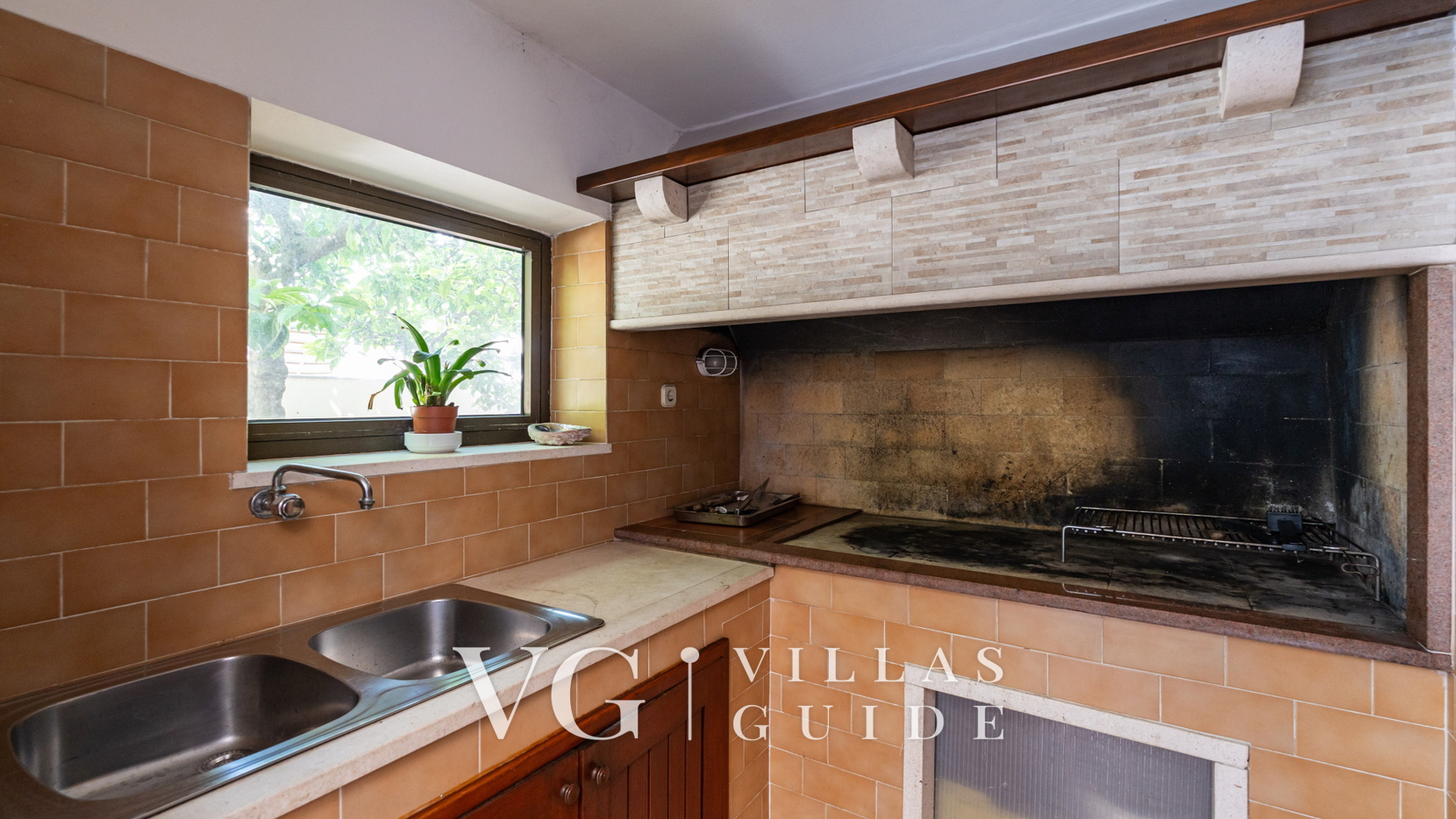 Villa Dadić Additional content