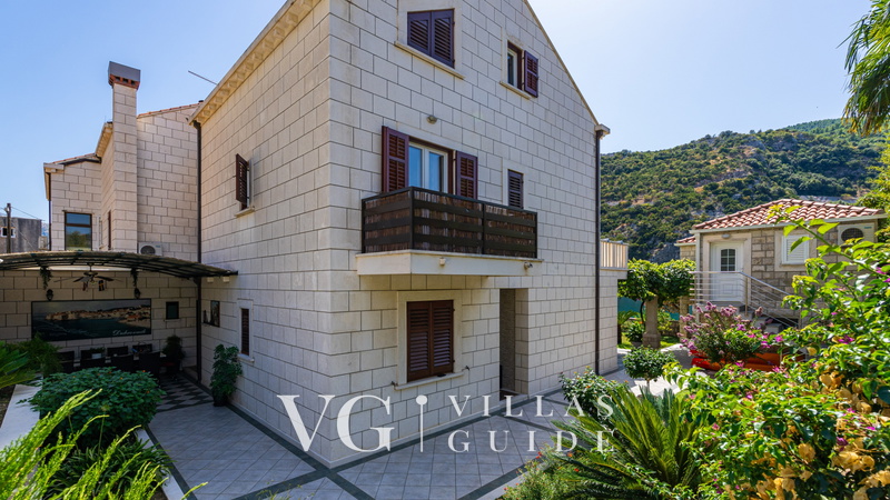 Villa Dadić Garden and property exterior