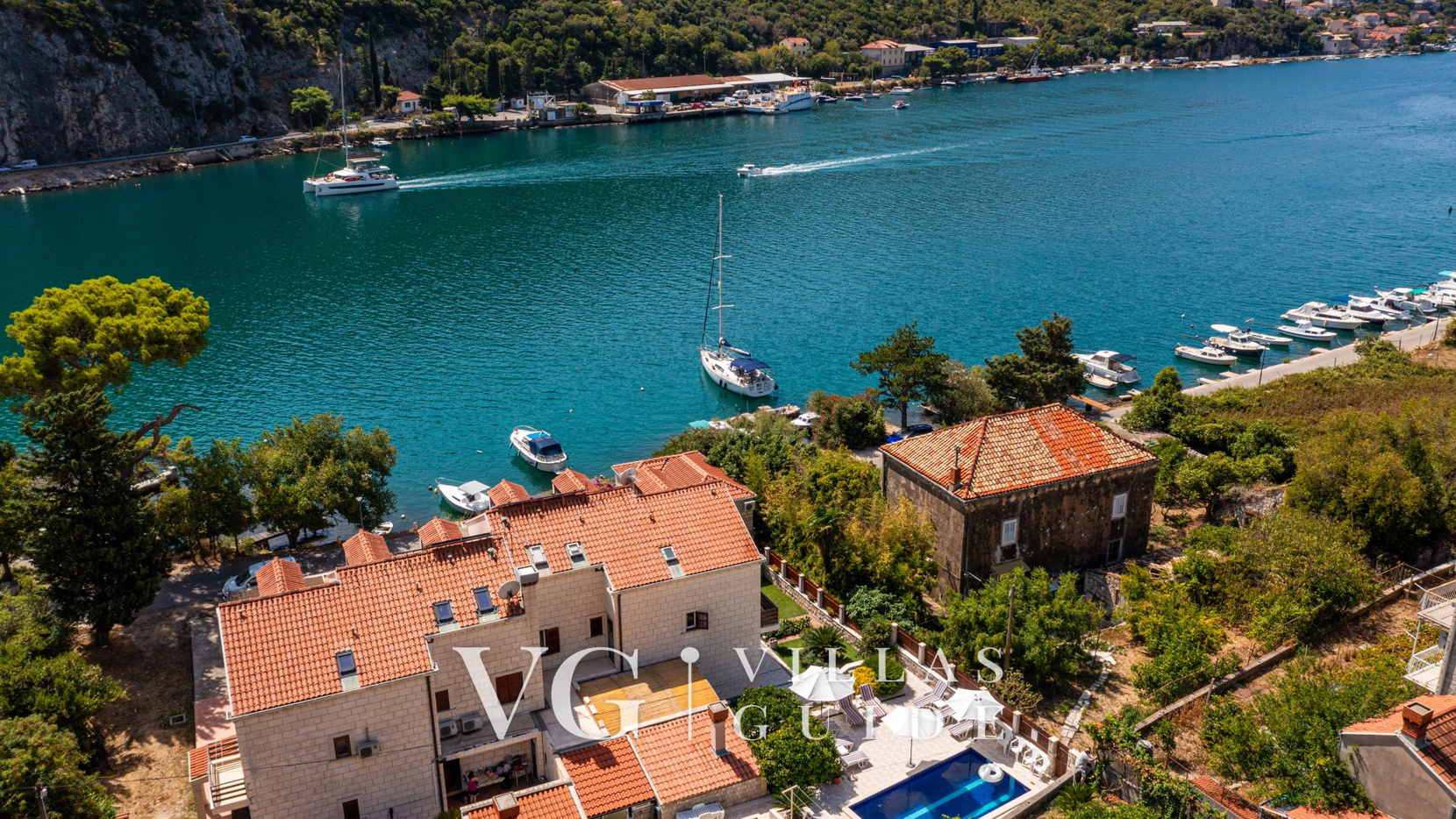 Villa Dadić Garden and property exterior