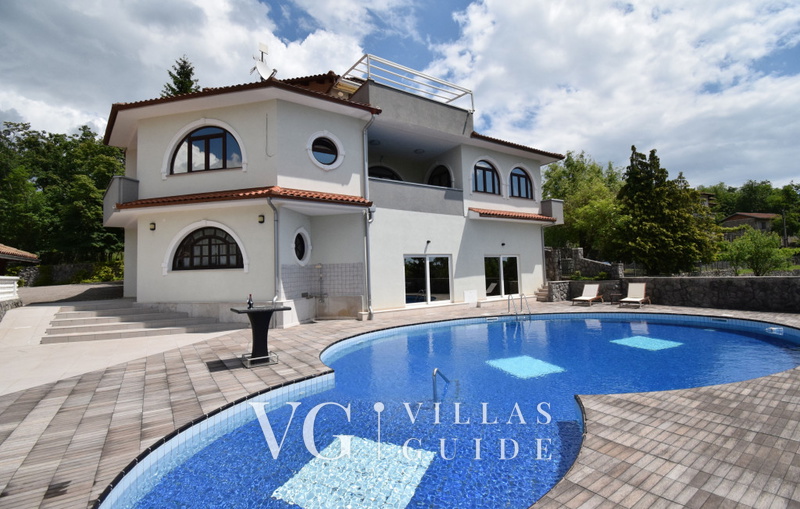 Villa Jasmin Garden and property exterior