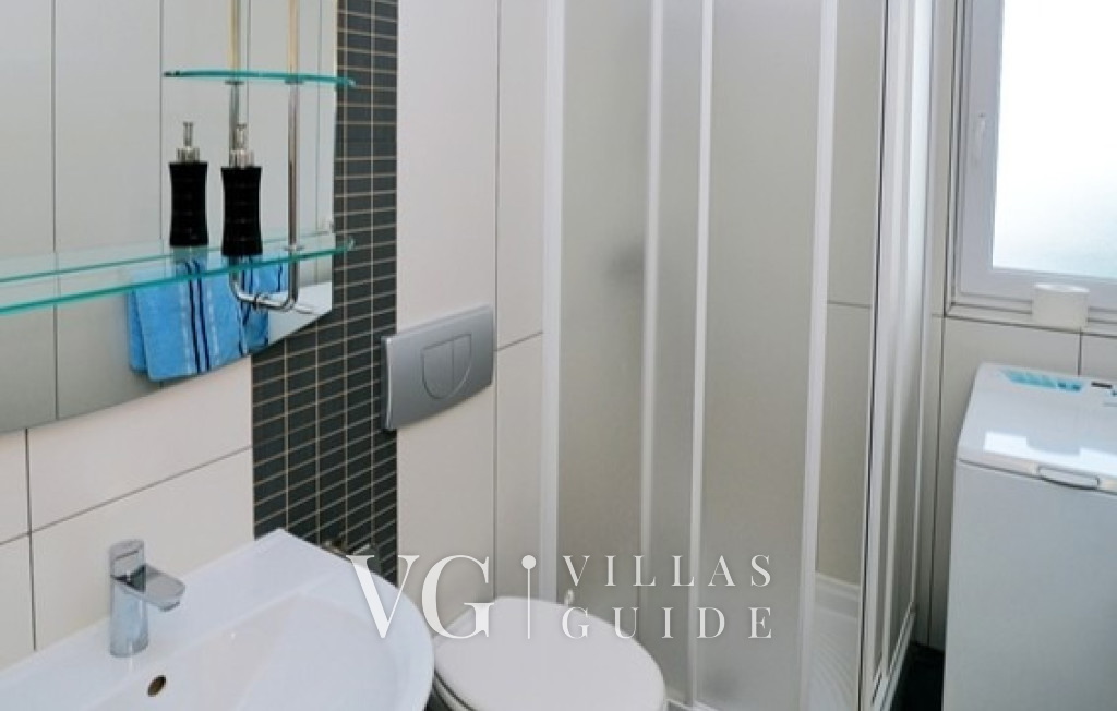 Apartman Zora 1 Bathroom