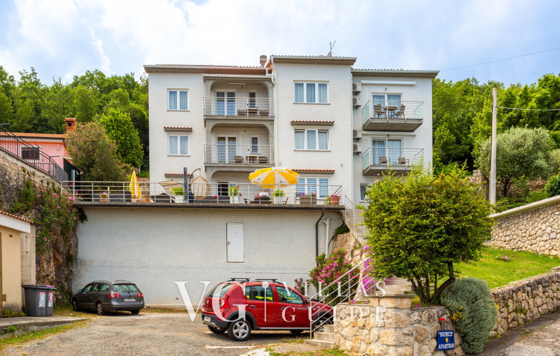 Apartman Zora 2 Garten und Außenbereich