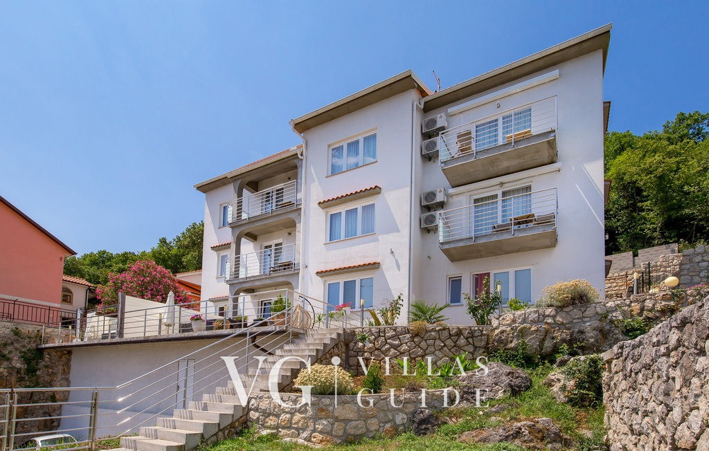 Apartman Zora 2 Garten und Außenbereich