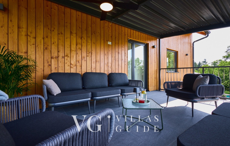 Villa River home by WH Additional content