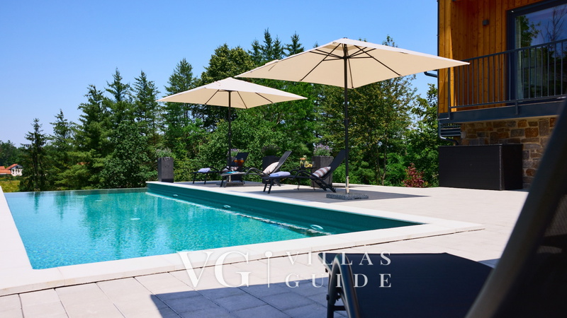 Villa River home by WH Piscina