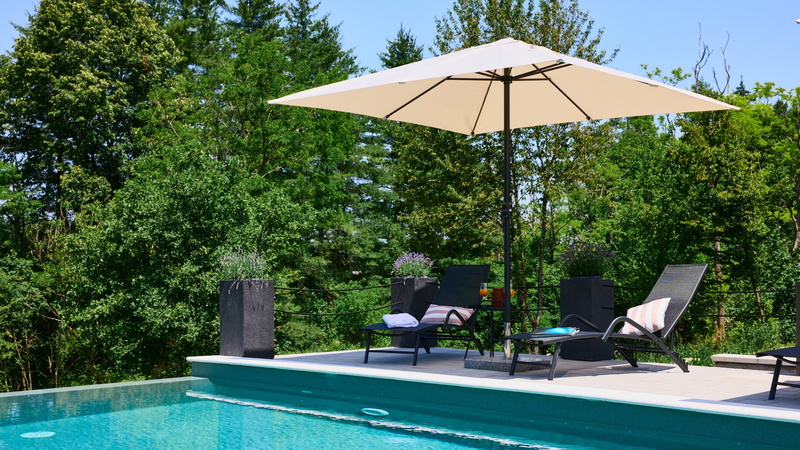 Villa River home by WH