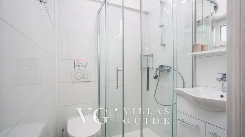 Studio Apartment Estate 3 - Island Krk Kupaonica