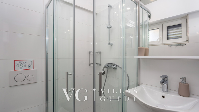 Studio Apartment Estate 3 - Island Krk Kupaonica