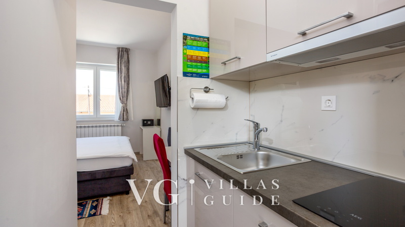 Studio Apartment Estate 3 - Island Krk Kuhinja