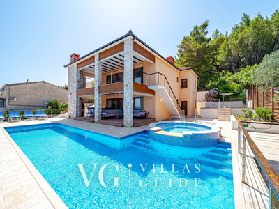 Villa Welcome Pool