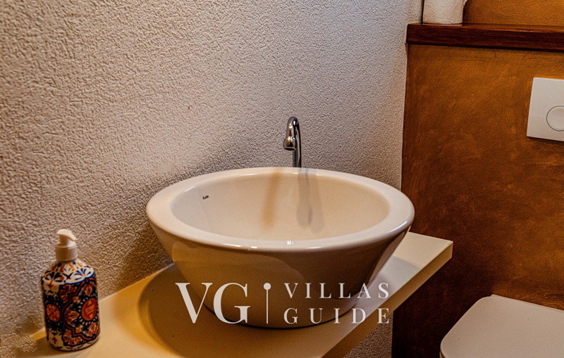 Villa Welcome Guest toilet